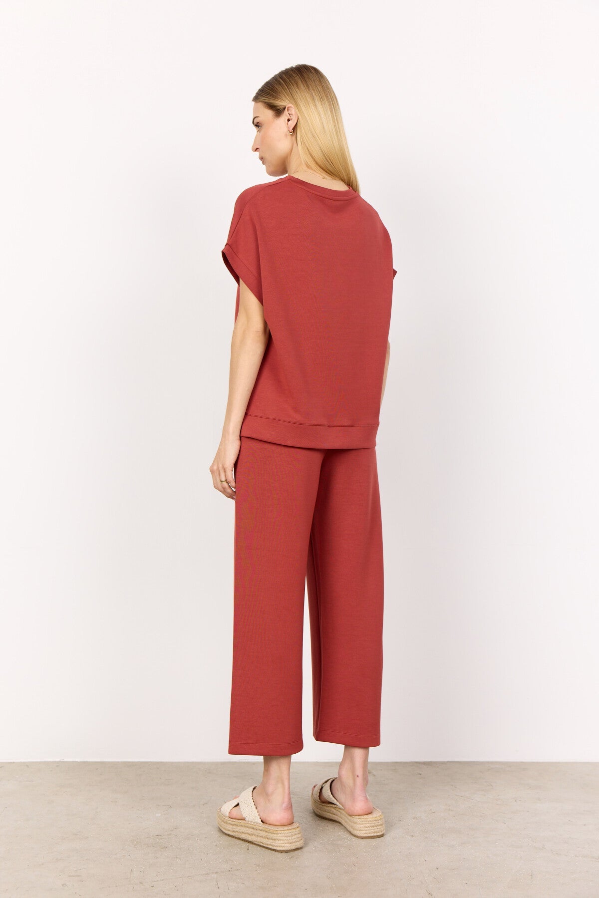 SC-BANU 245 Blus Roströd
