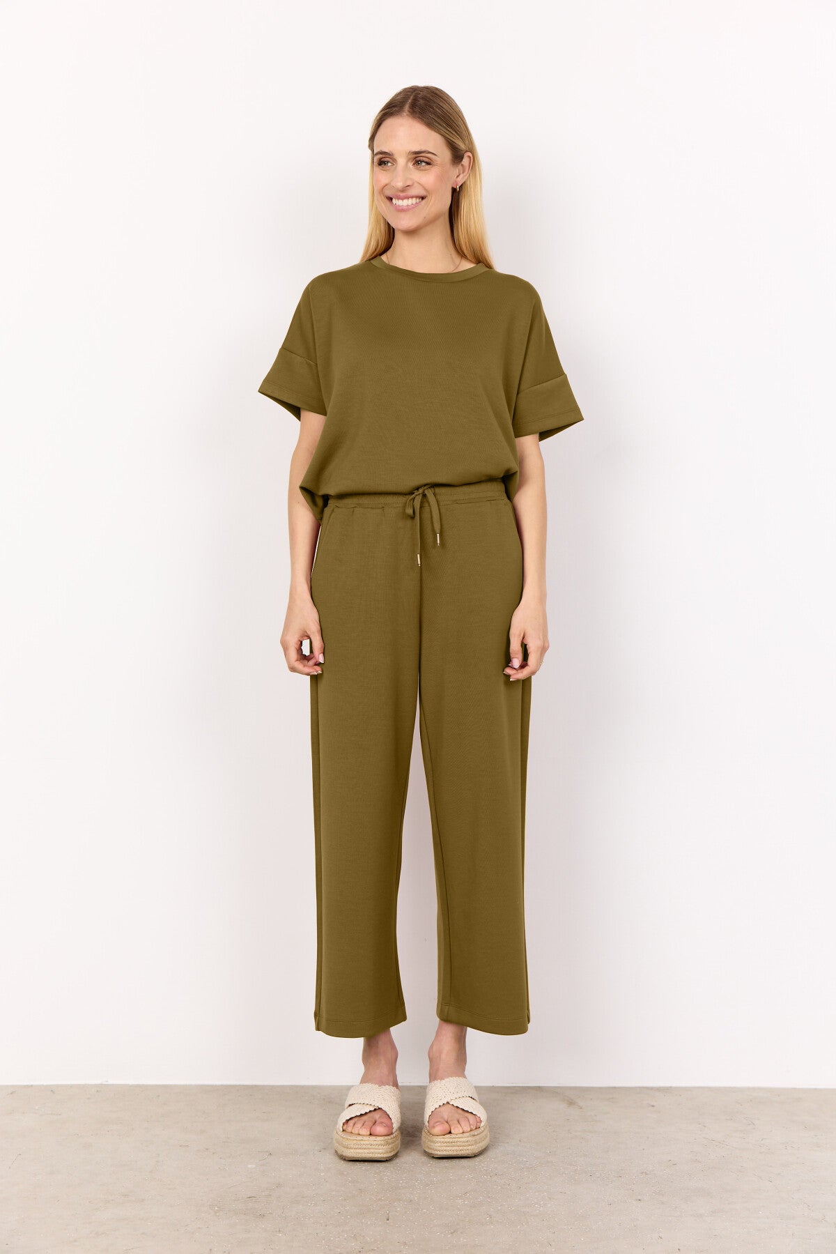 SC-BANU 184 T-shirt Oliv