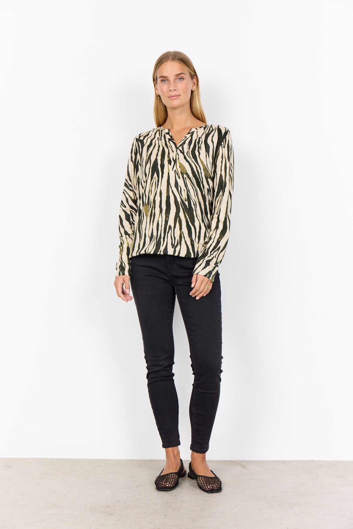 SC-FELICITY AOP 522 Blus Mörkgrön