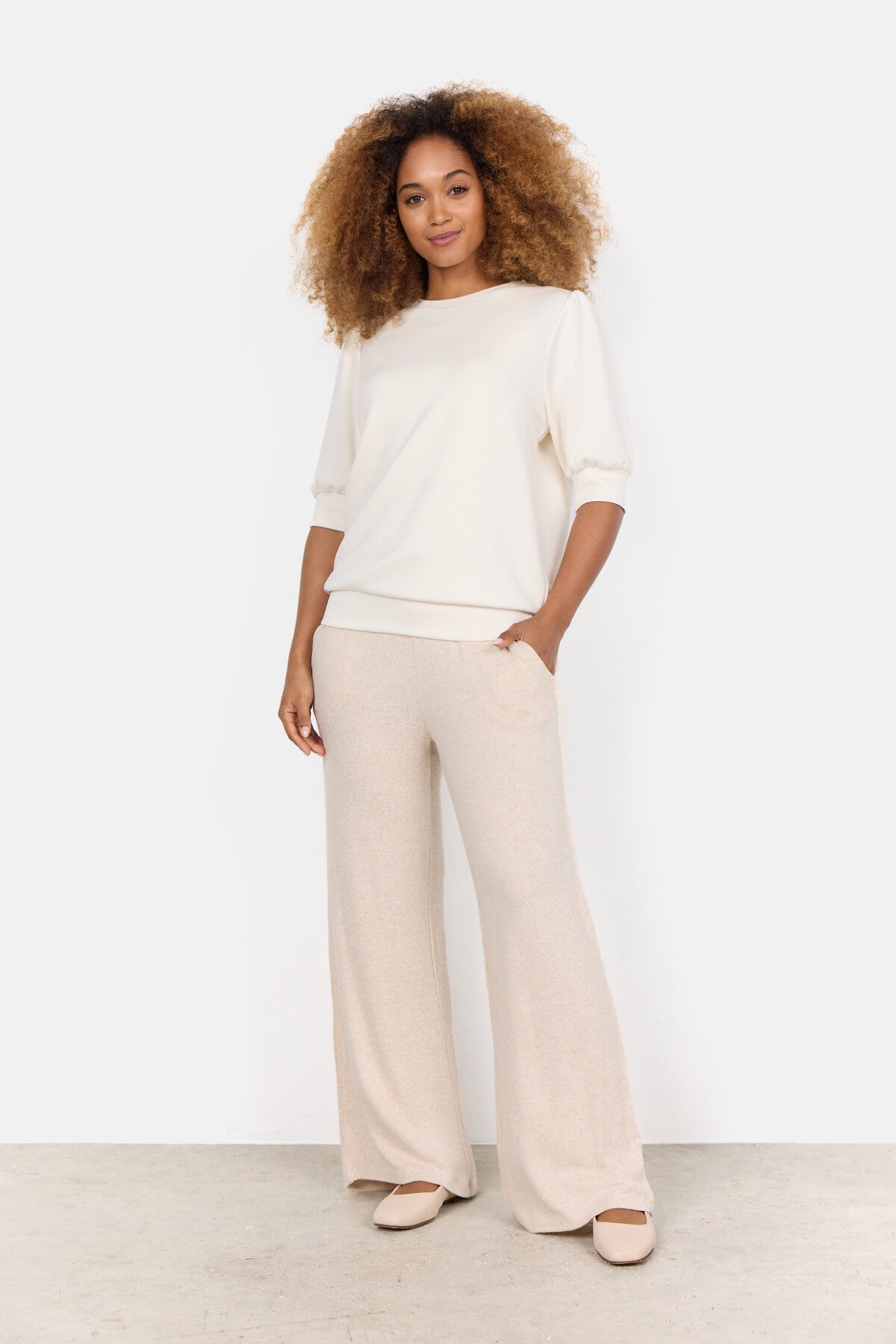 SC-BANU 83 T-shirt Cream