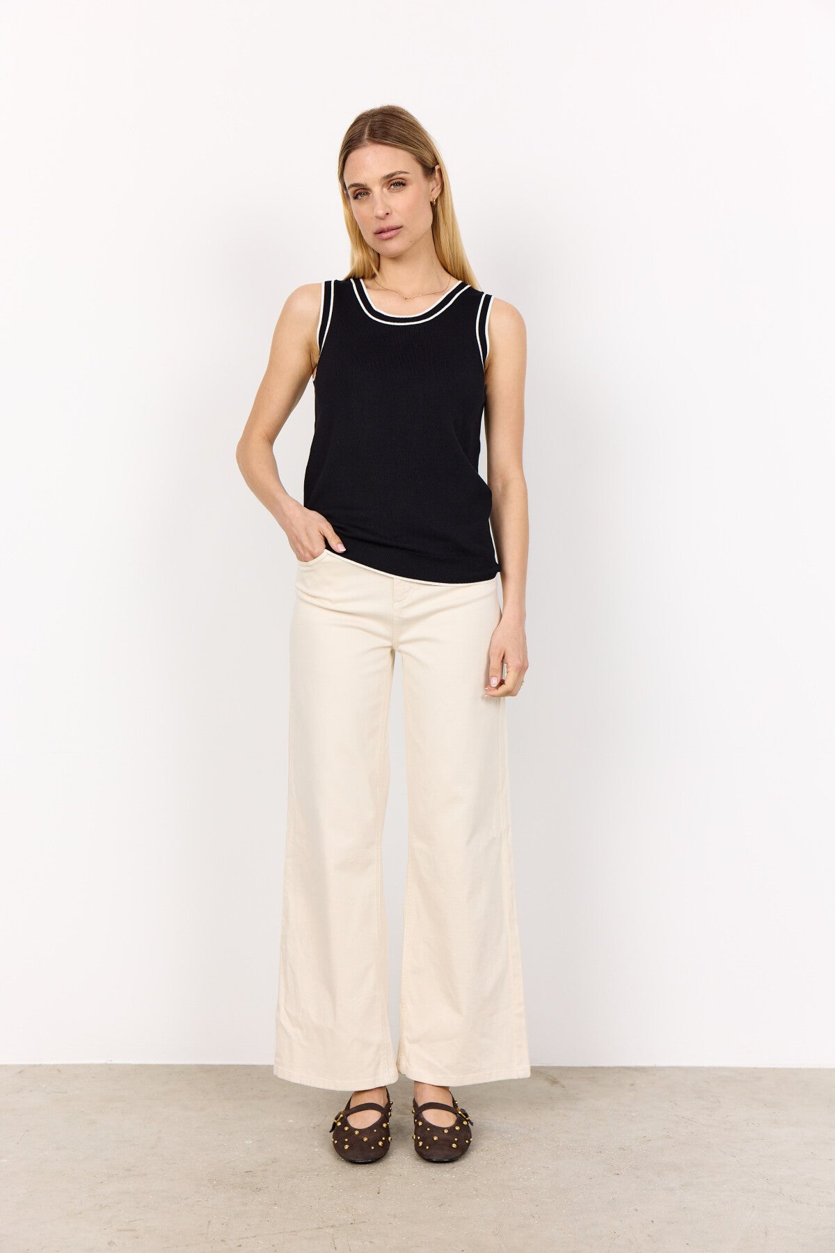 SC-DOLLIE 763 Topp Svart