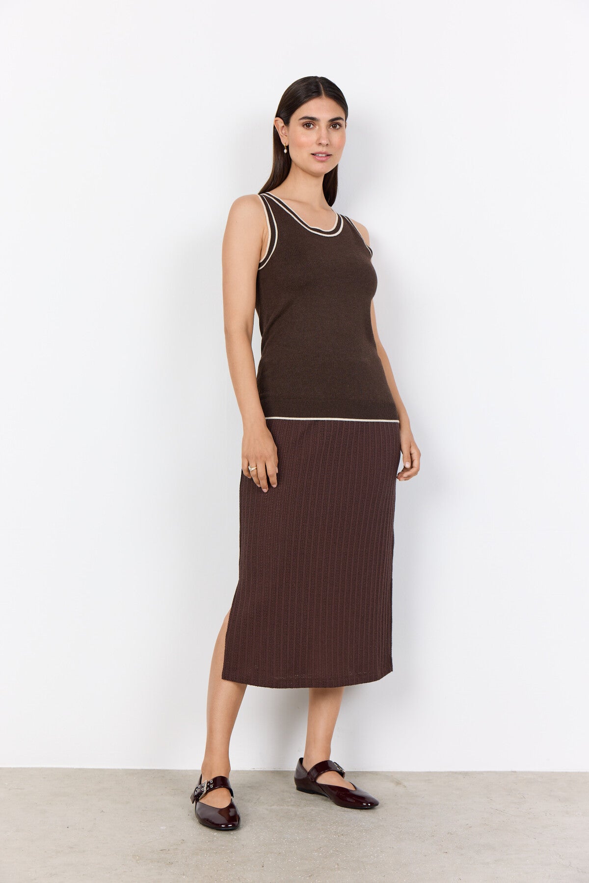 SC-DOLLIE 763 Topp Mörkbrun