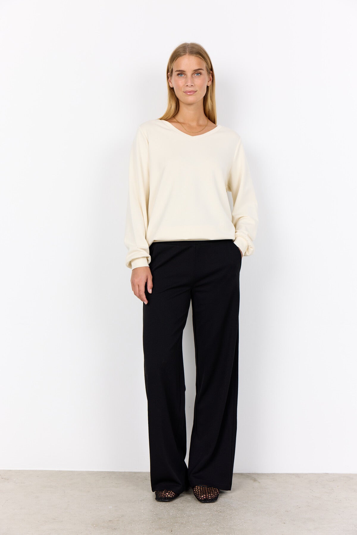 SC-BANU 194 Blus Cream