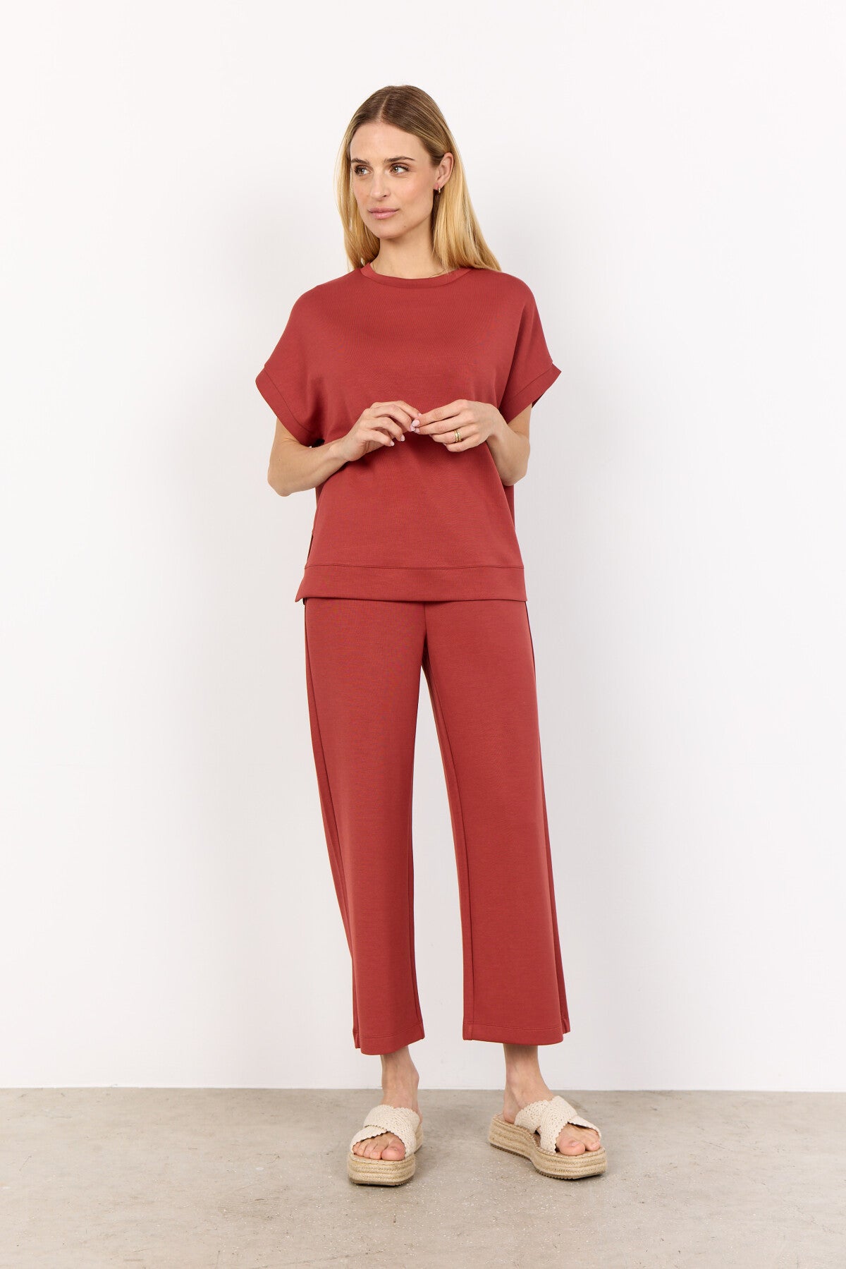 SC-BANU 245 Blus Roströd