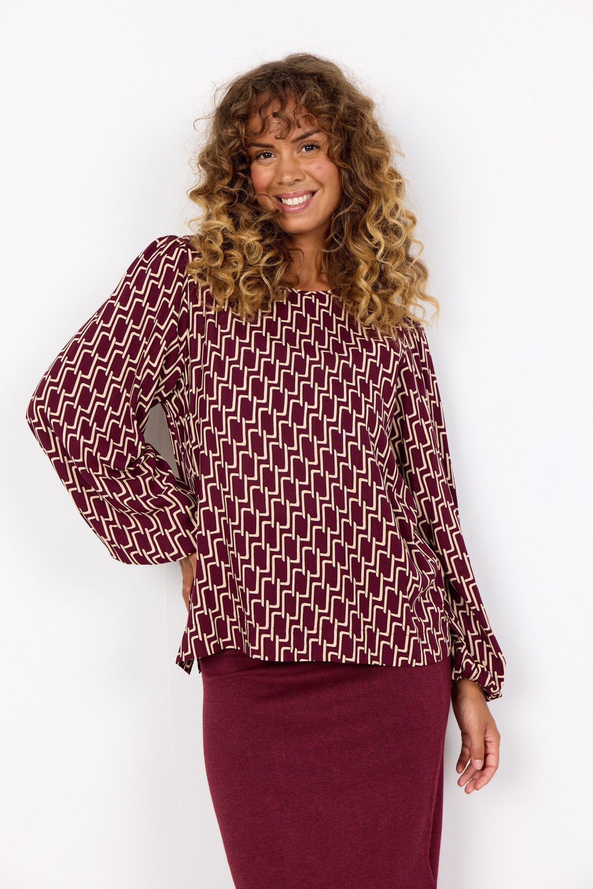 SC-VARLA 1 Blus Bordeaux