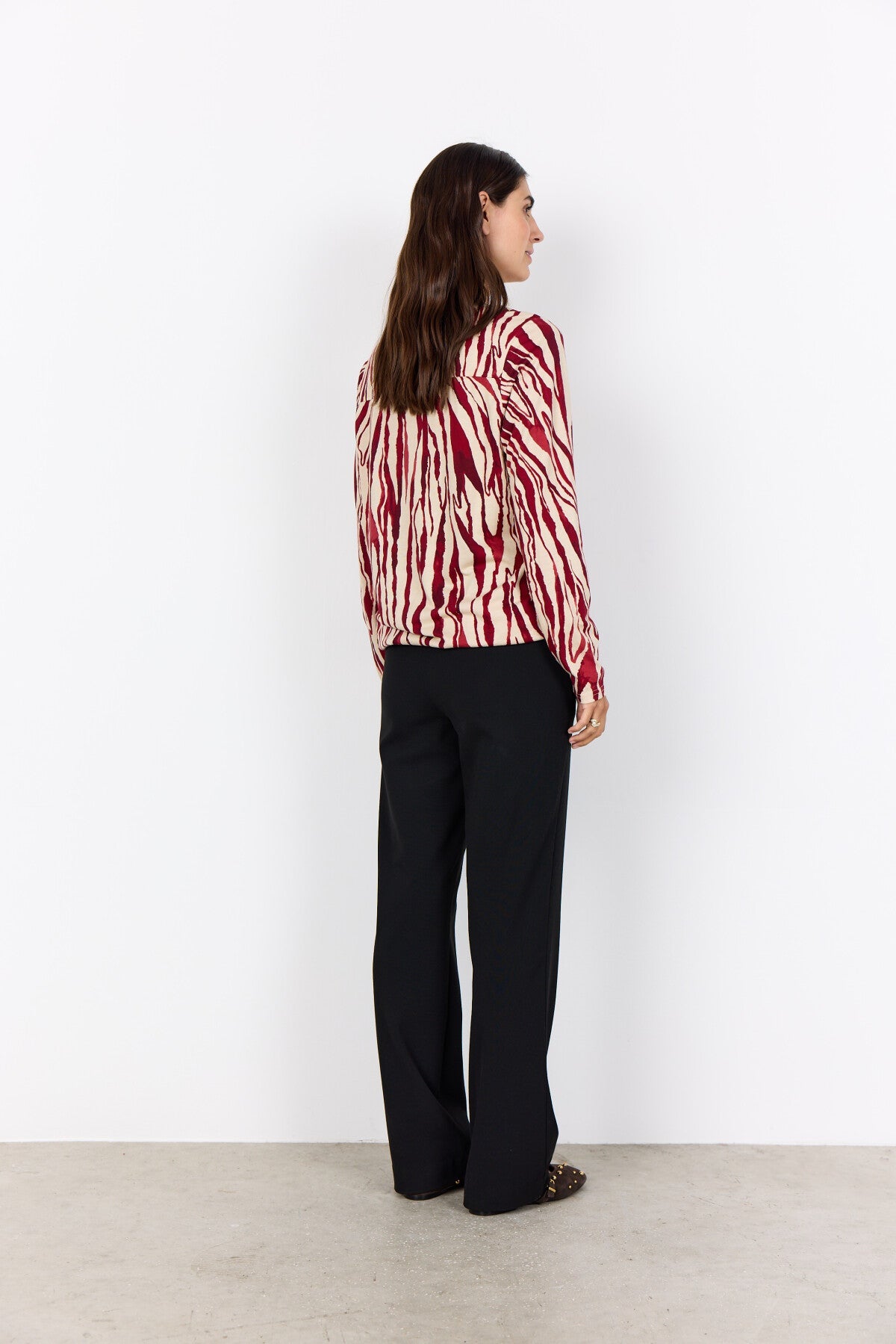 SC-FELICITY AOP 522 Blus Mörkröd