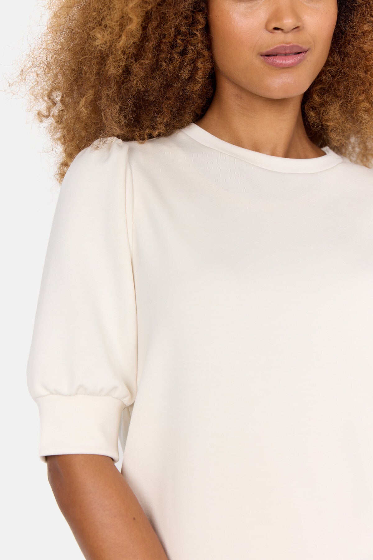 SC-BANU 83 T-shirt Cream