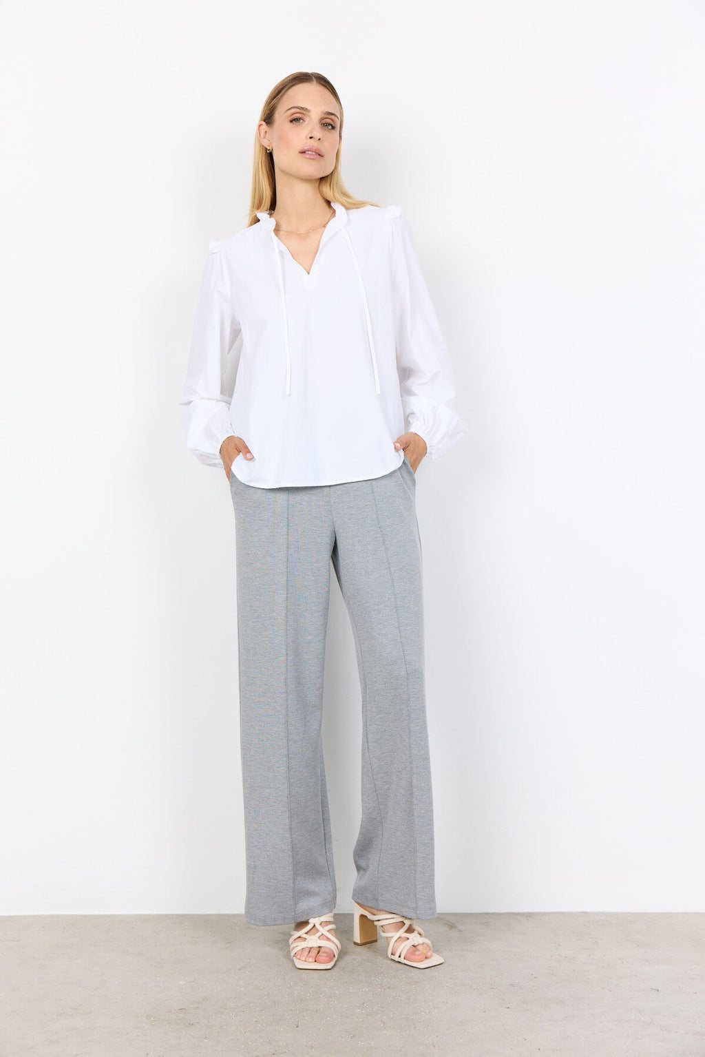 SC-NETTI 108 Blus Vit