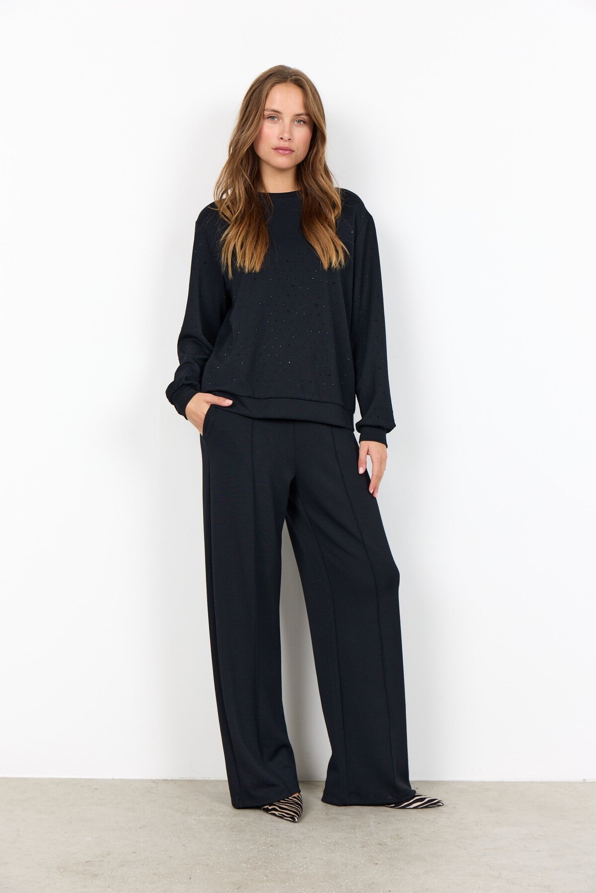 SC-BANU 270 Blus Svart