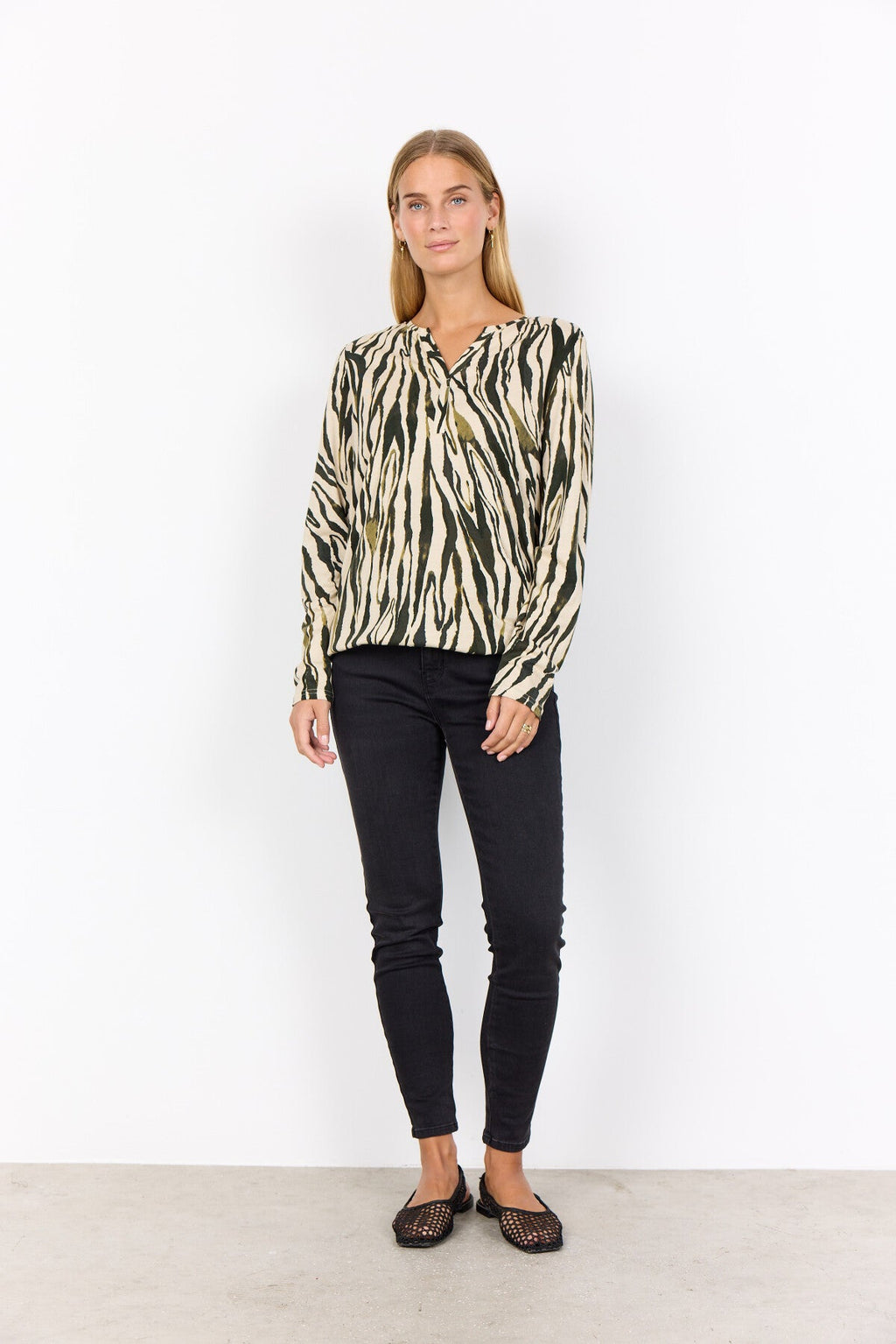 SC-FELICITY AOP 522 Blus Mörkgrön