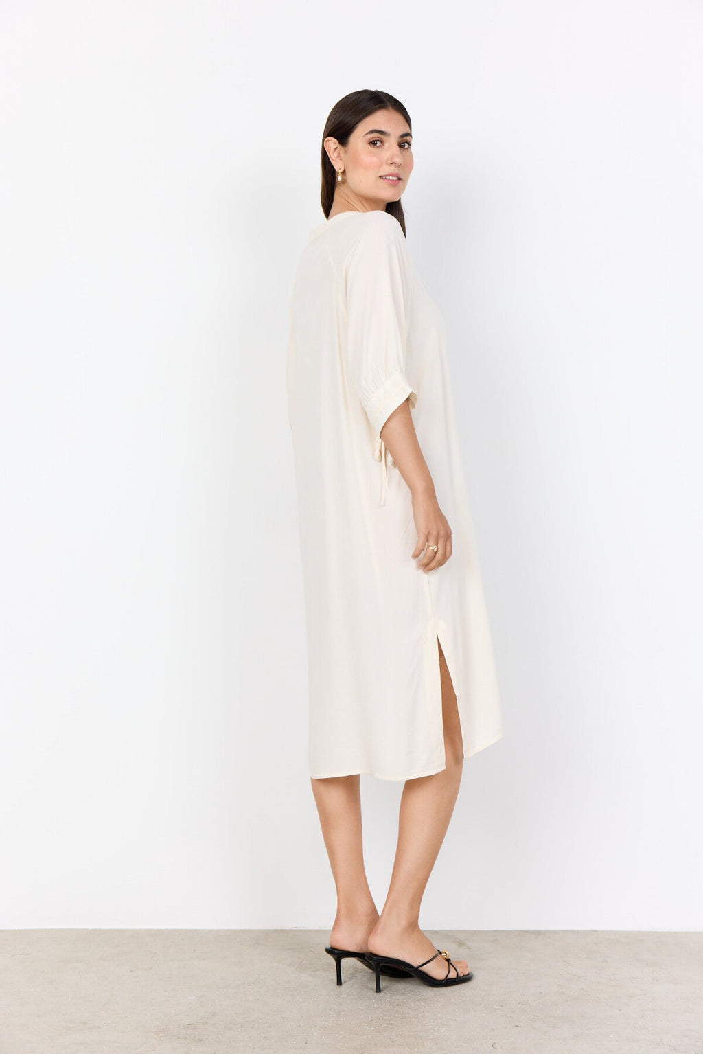 SC-RADIA 219 Klänning Cream