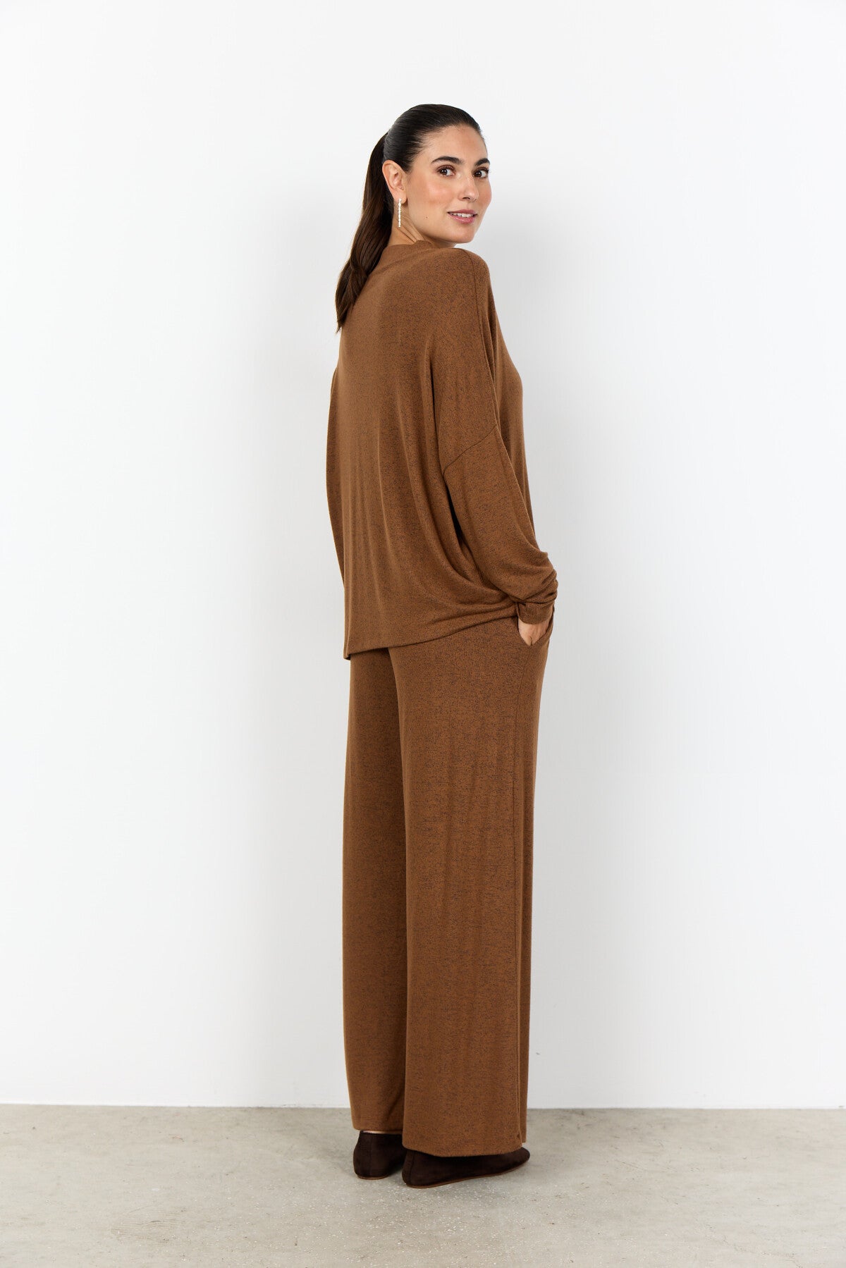 SC-BIARA 126 Blus Brün