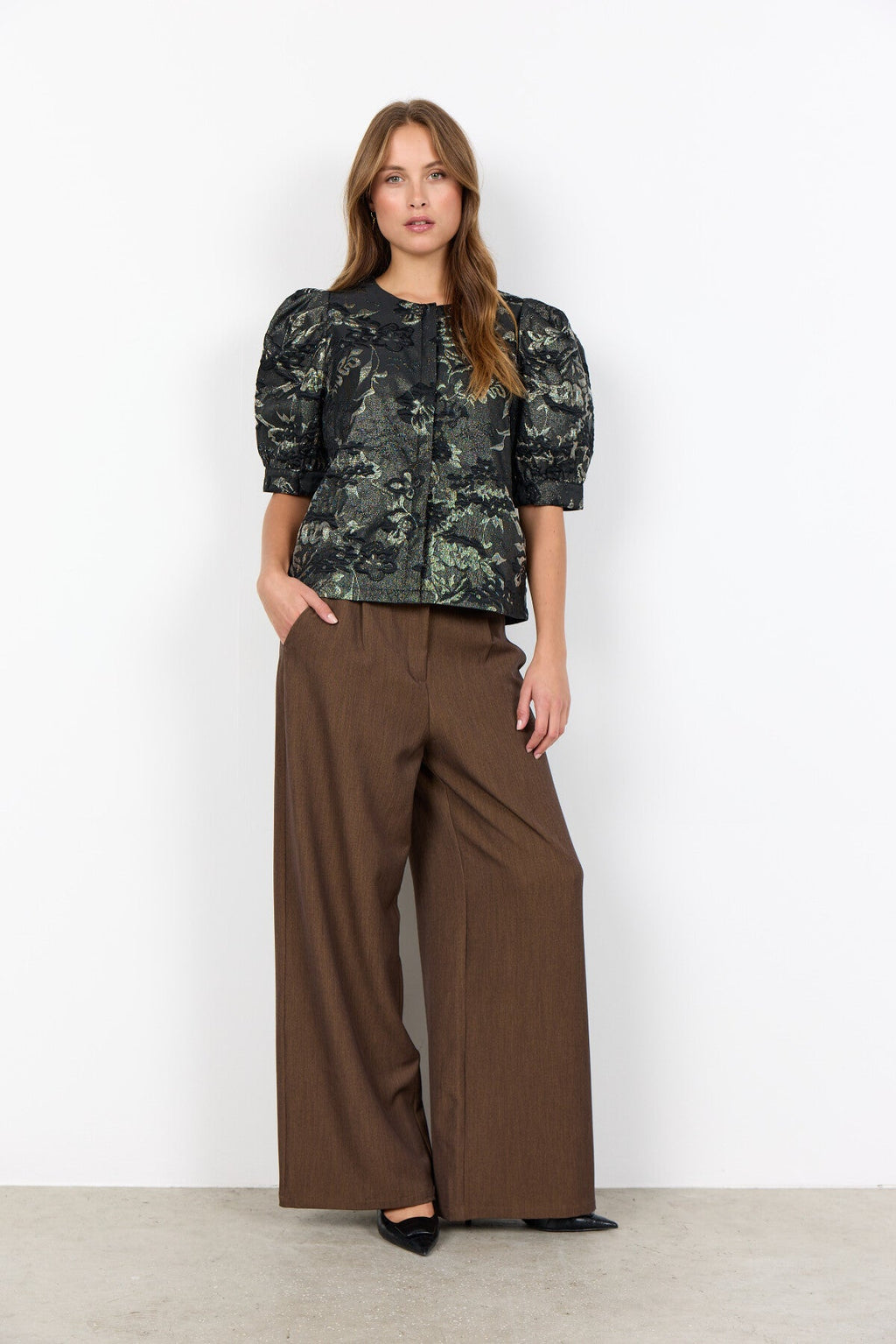 SC-APRIL 1 Blus Svart