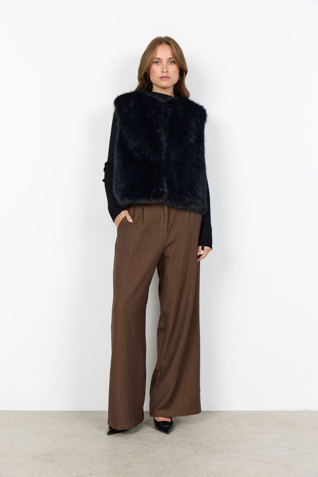 SC-NAIDA 3 Väst Svart