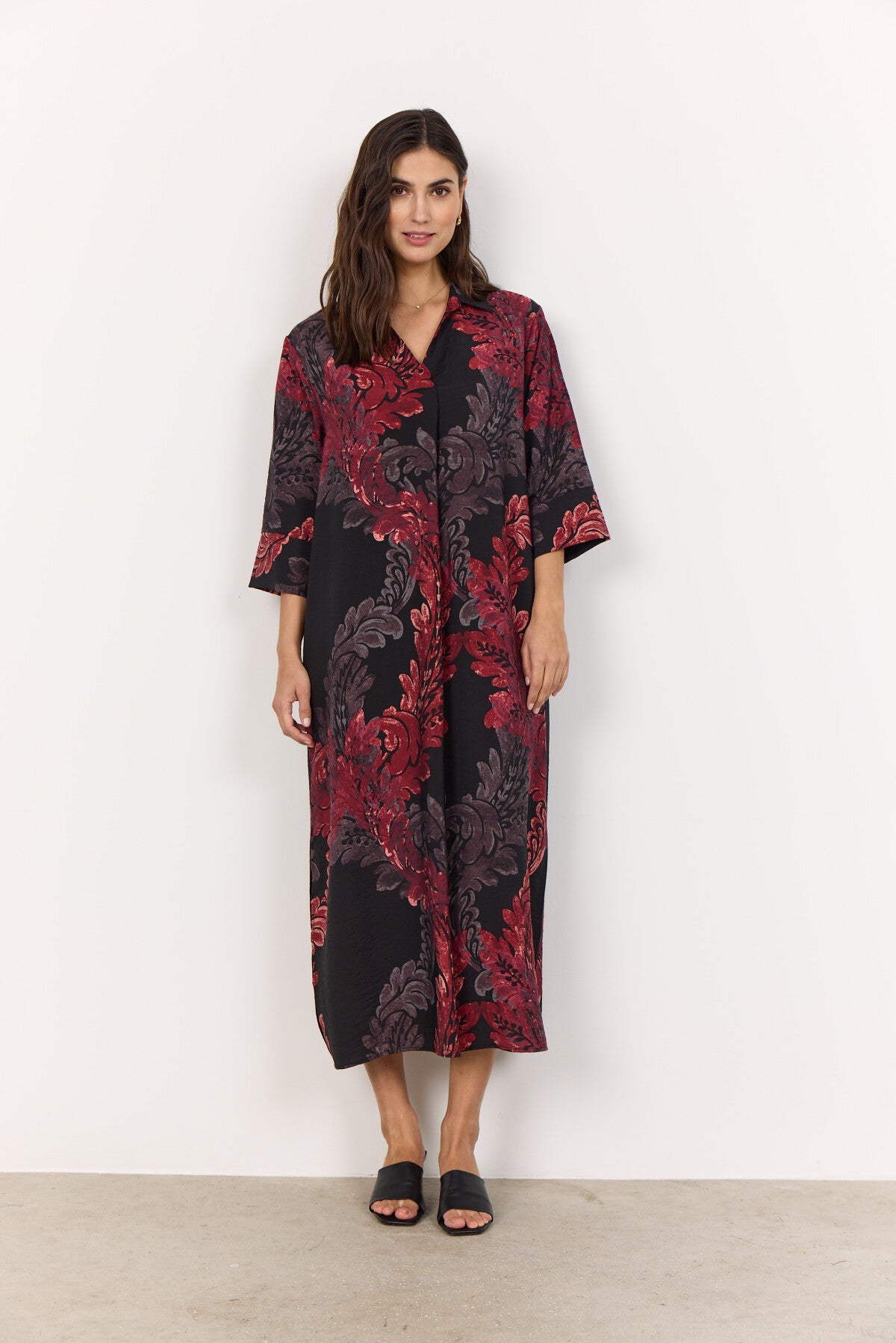 SC-VAIKE 3 Klänning Mörkröd