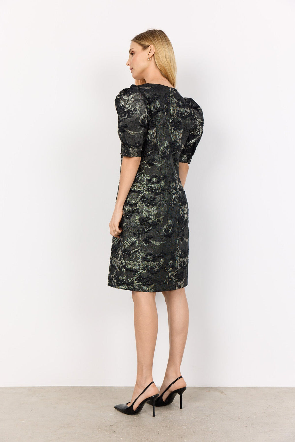 SC-APRIL 3 Klänning Svart