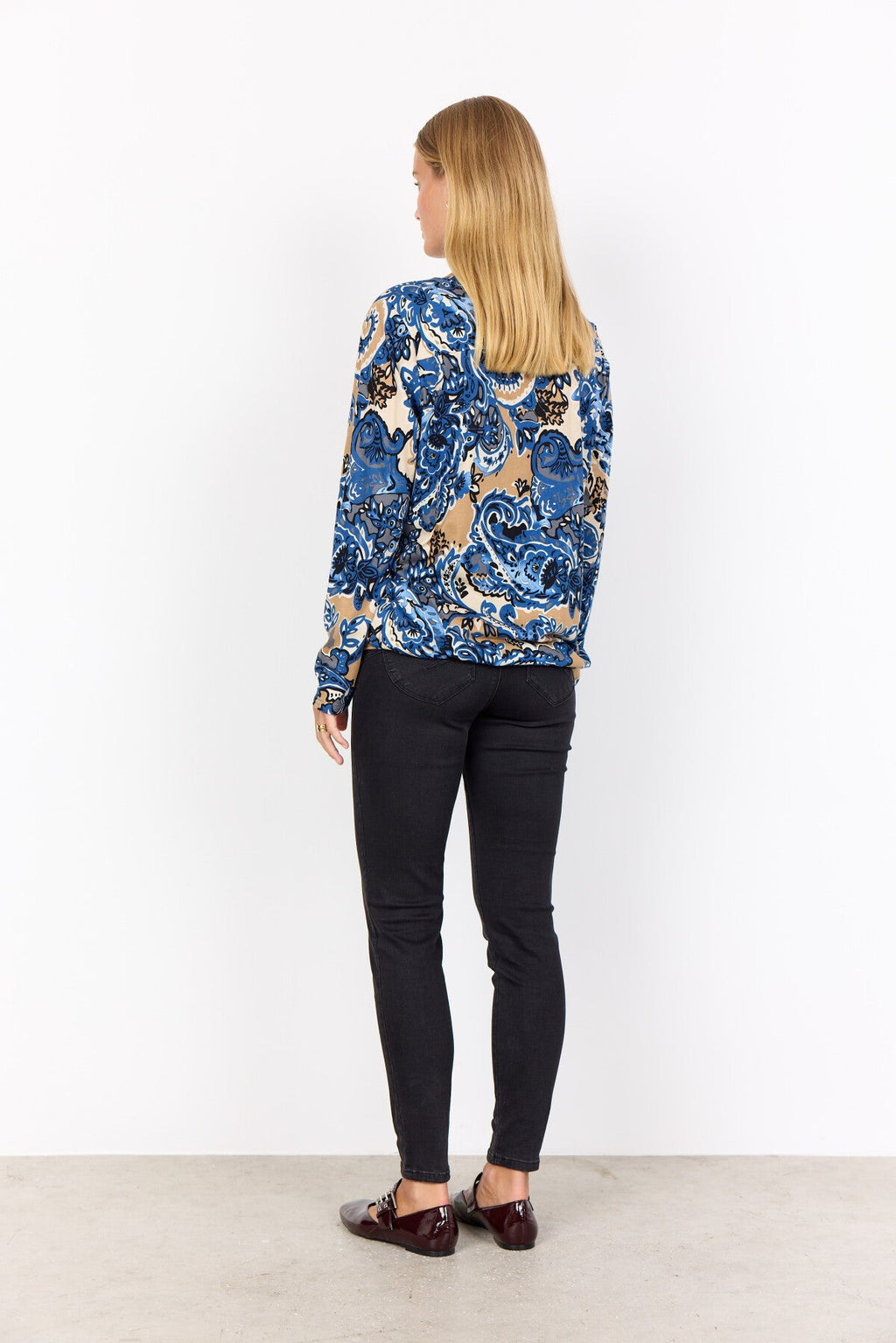 SC-FELICITY AOP 518 Blus mörkblå