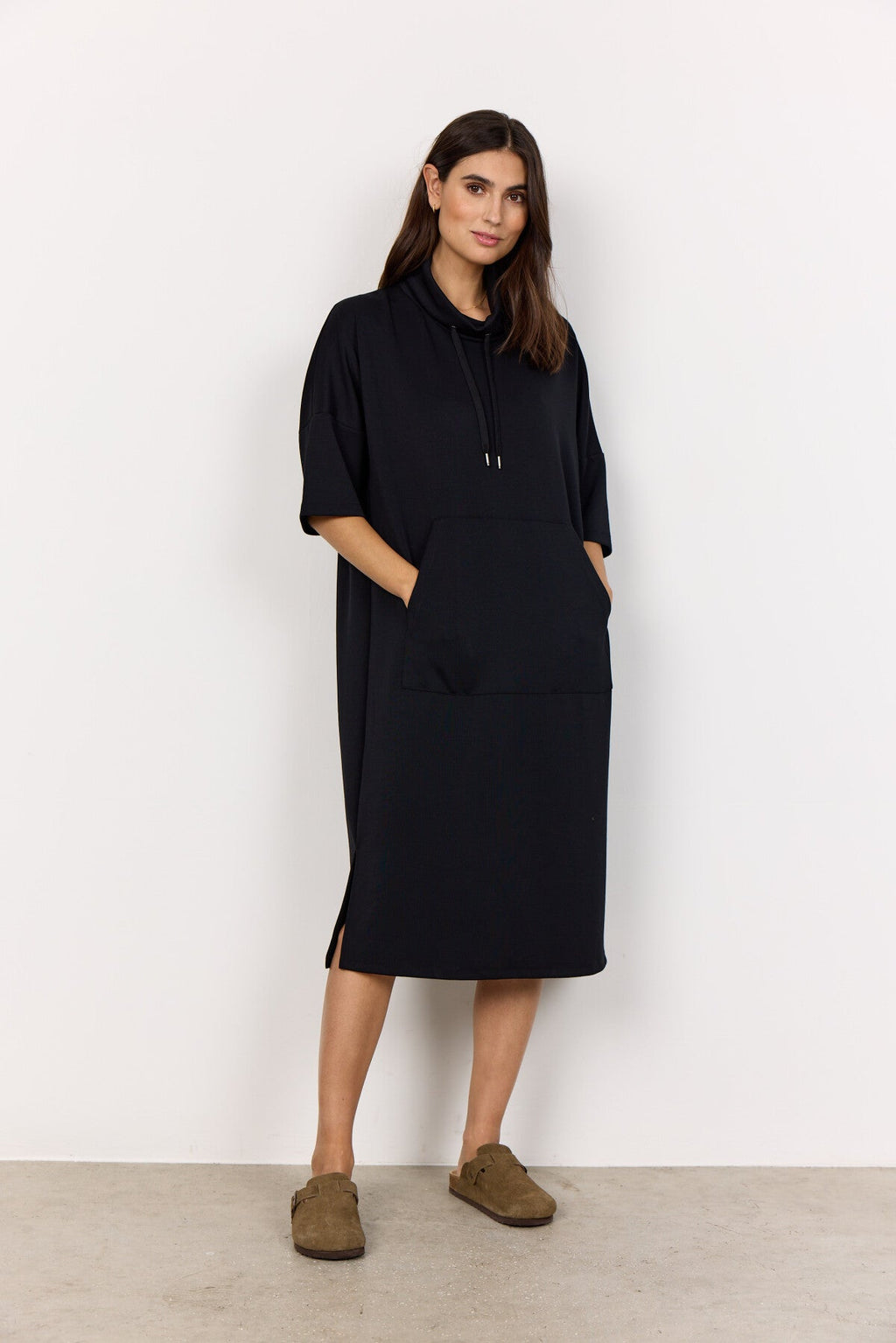 SC-BANU 239 Klänning Svart