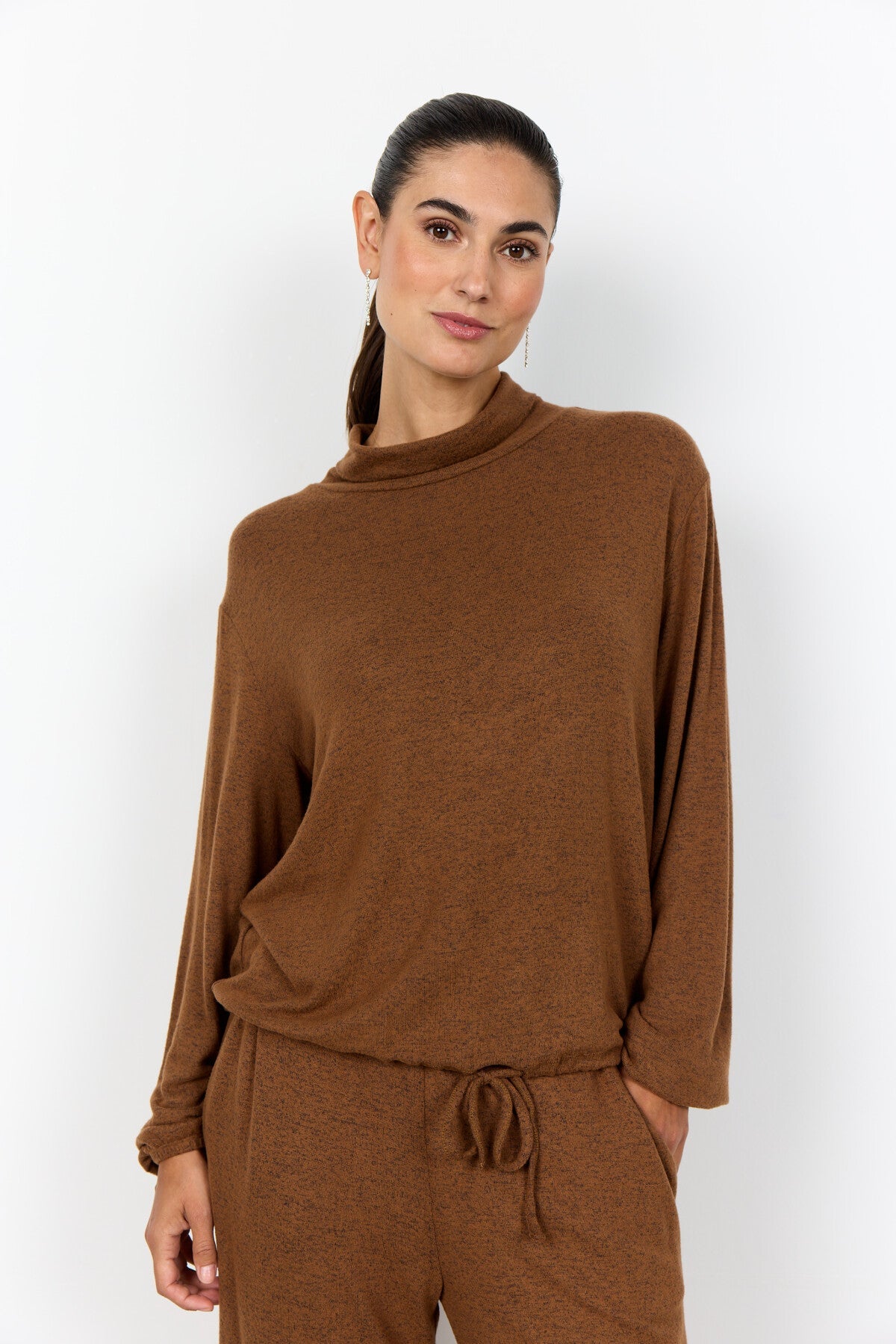 SC-BIARA 147 Blus Brün