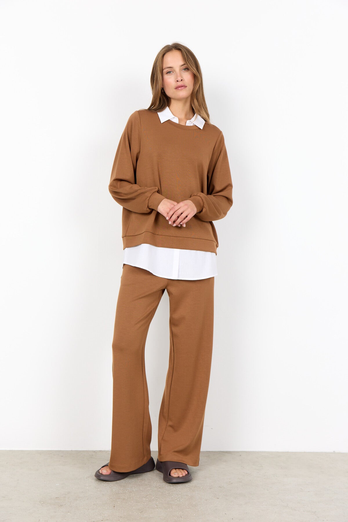 SC-BANU 271 Blus Brün