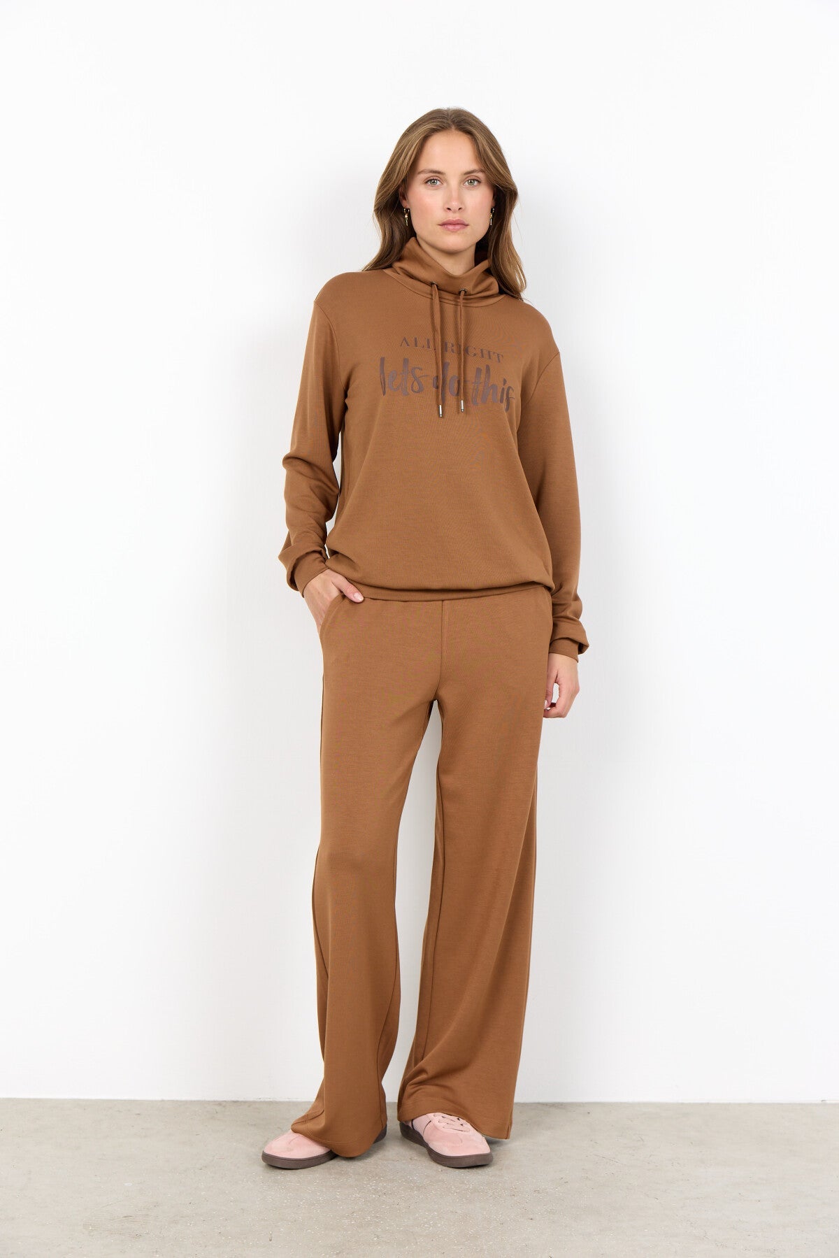 SC-BANU 274 Blus Brün