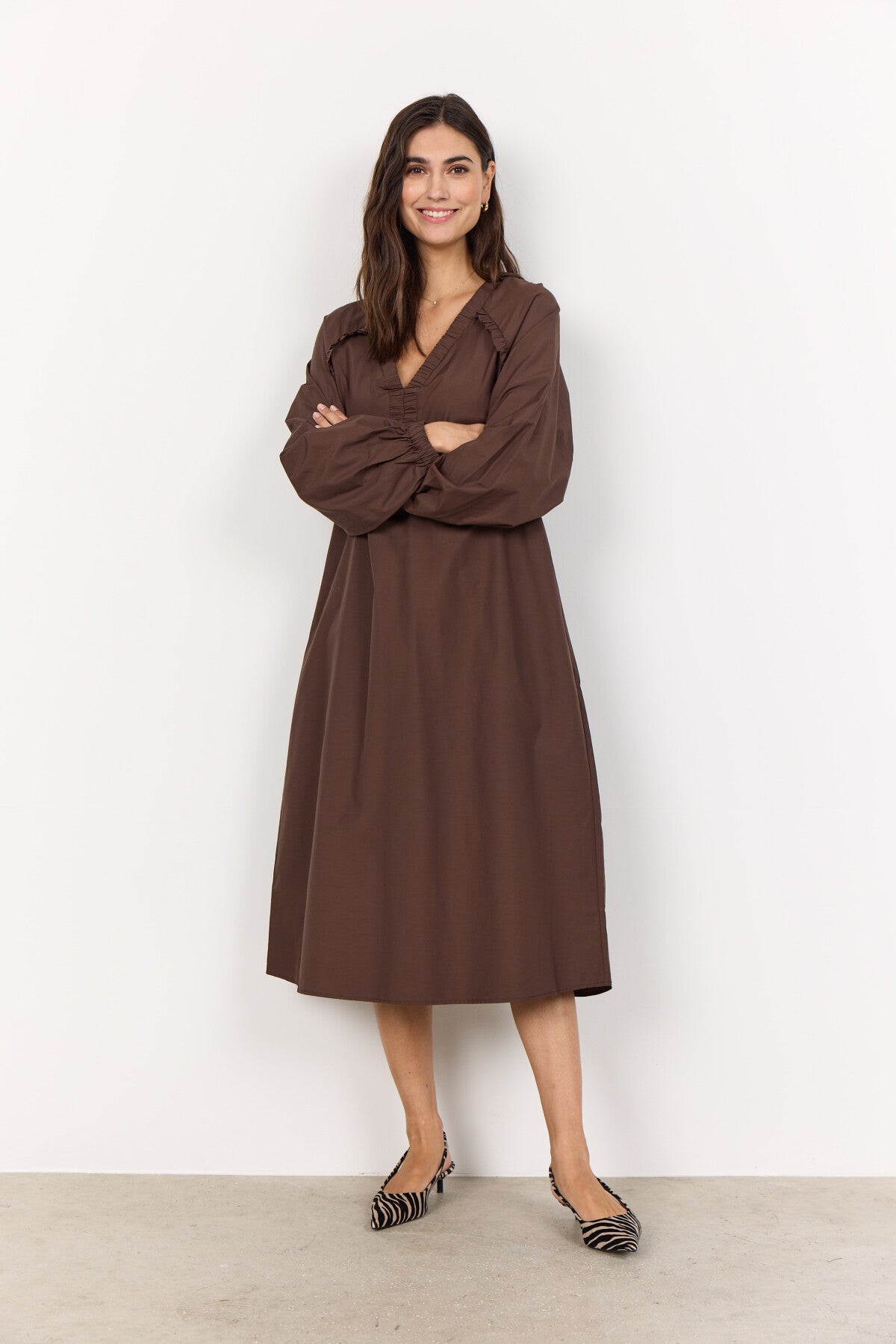 SC-NETTI 111 Klänning Mörkbrun