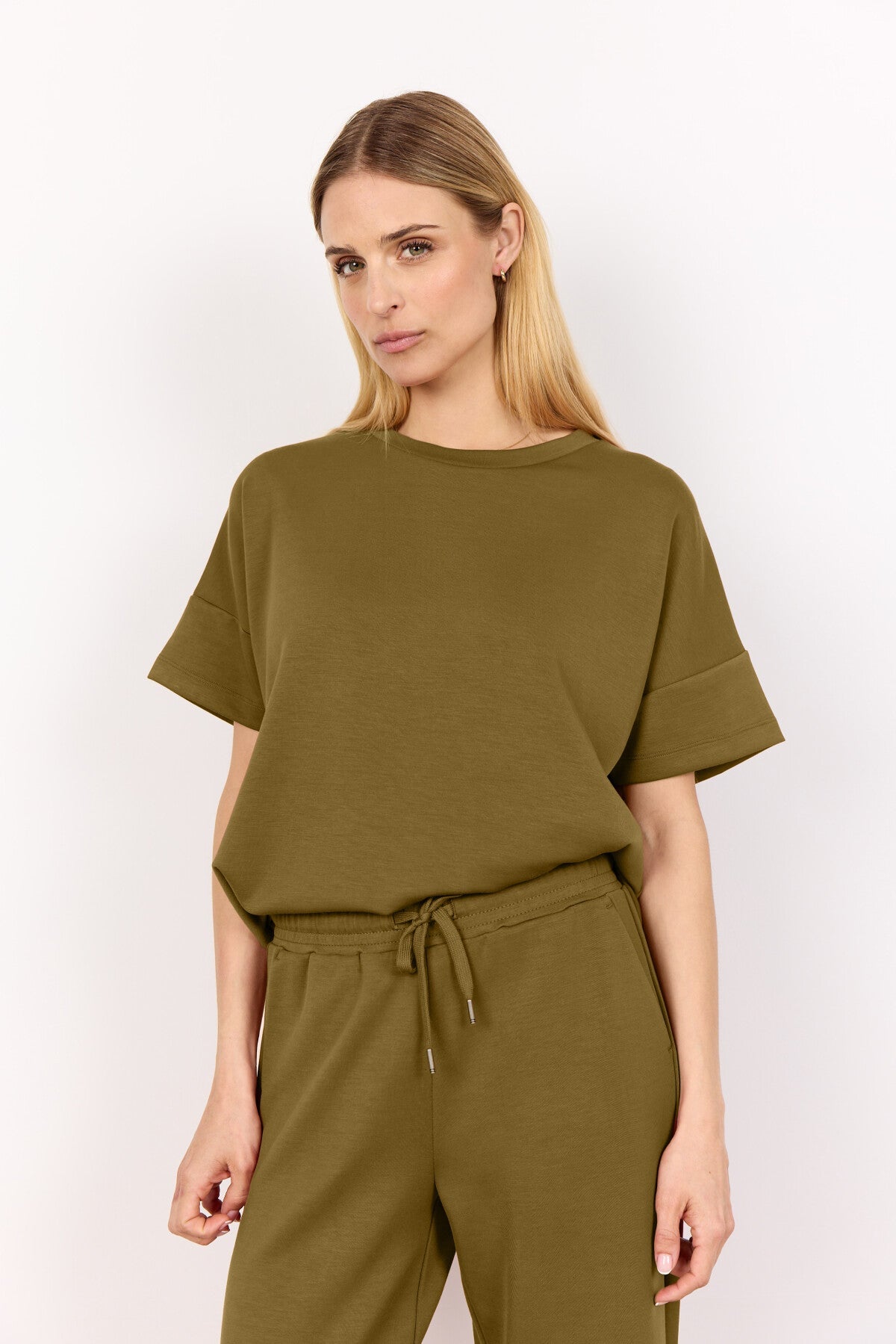 SC-BANU 184 T-shirt Oliv