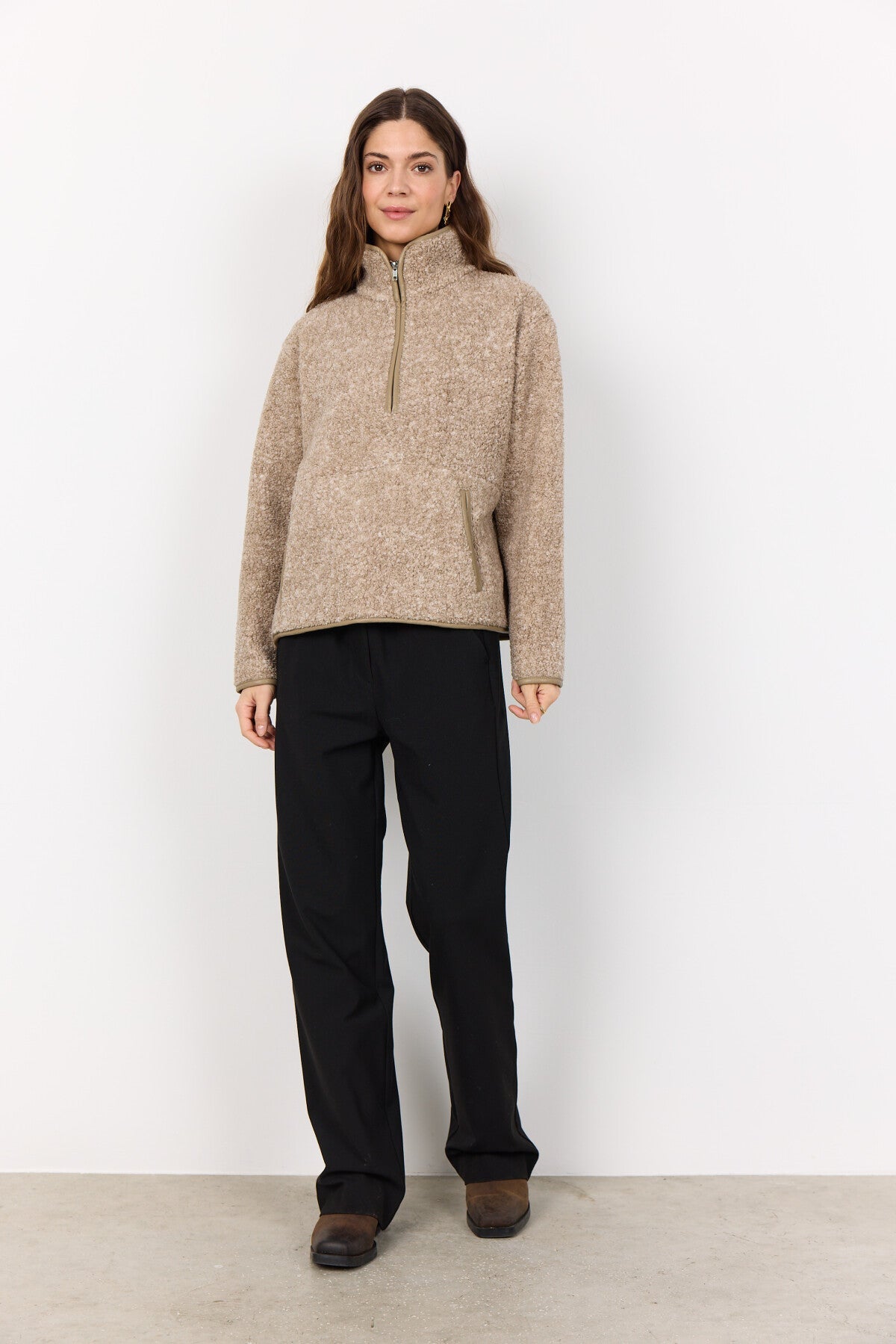 SC-BESSIE 2 Jacka Camel