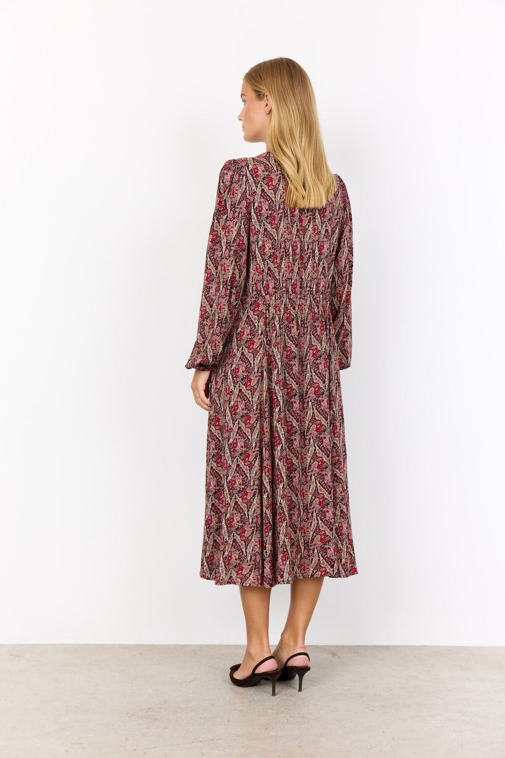 SC-ILYA 4 Klänning Mörkröd