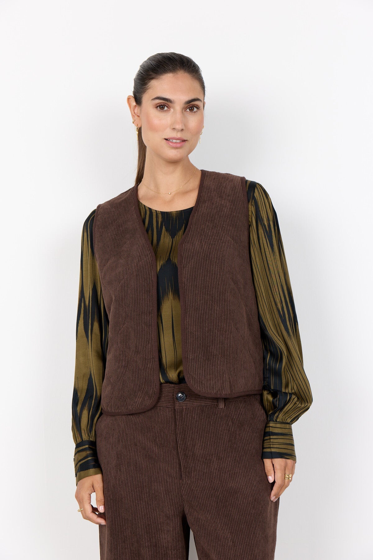 SC-BINDI 17 Väst Mörkbrun