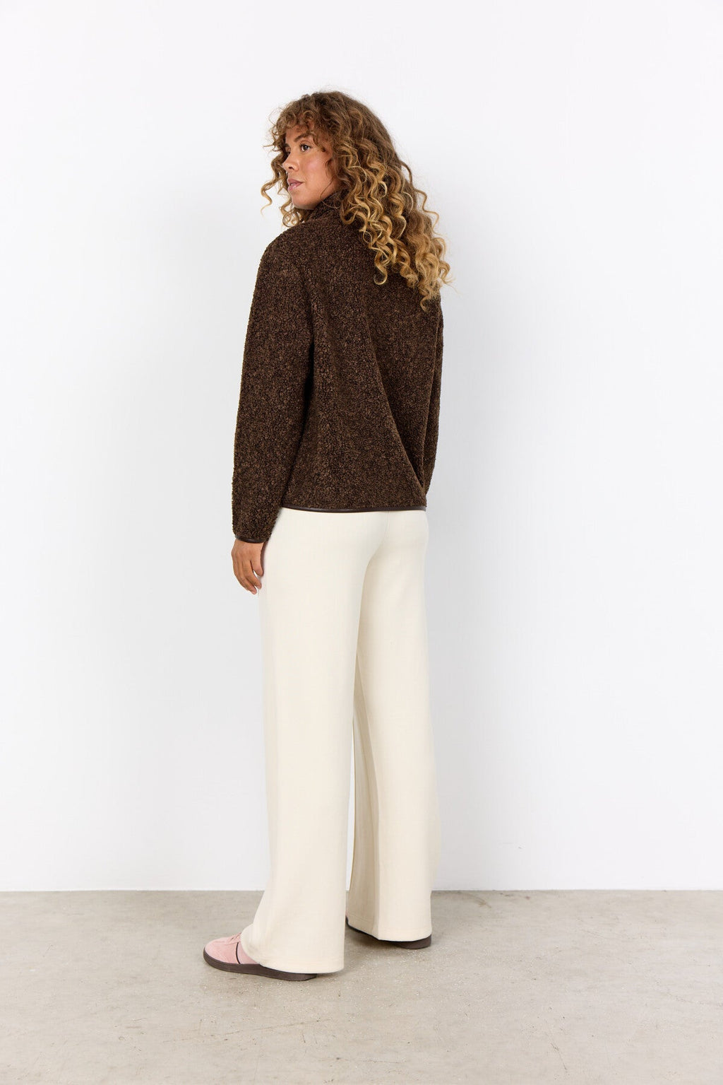 SC-BESSIE 2 Jacka Mörkbrun