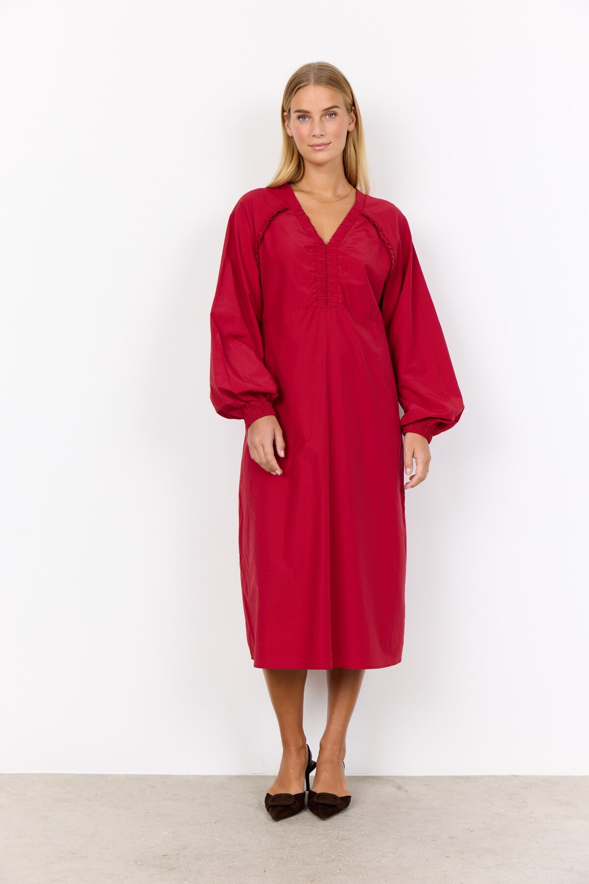 SC-NETTI 111 Klänning Mörkröd