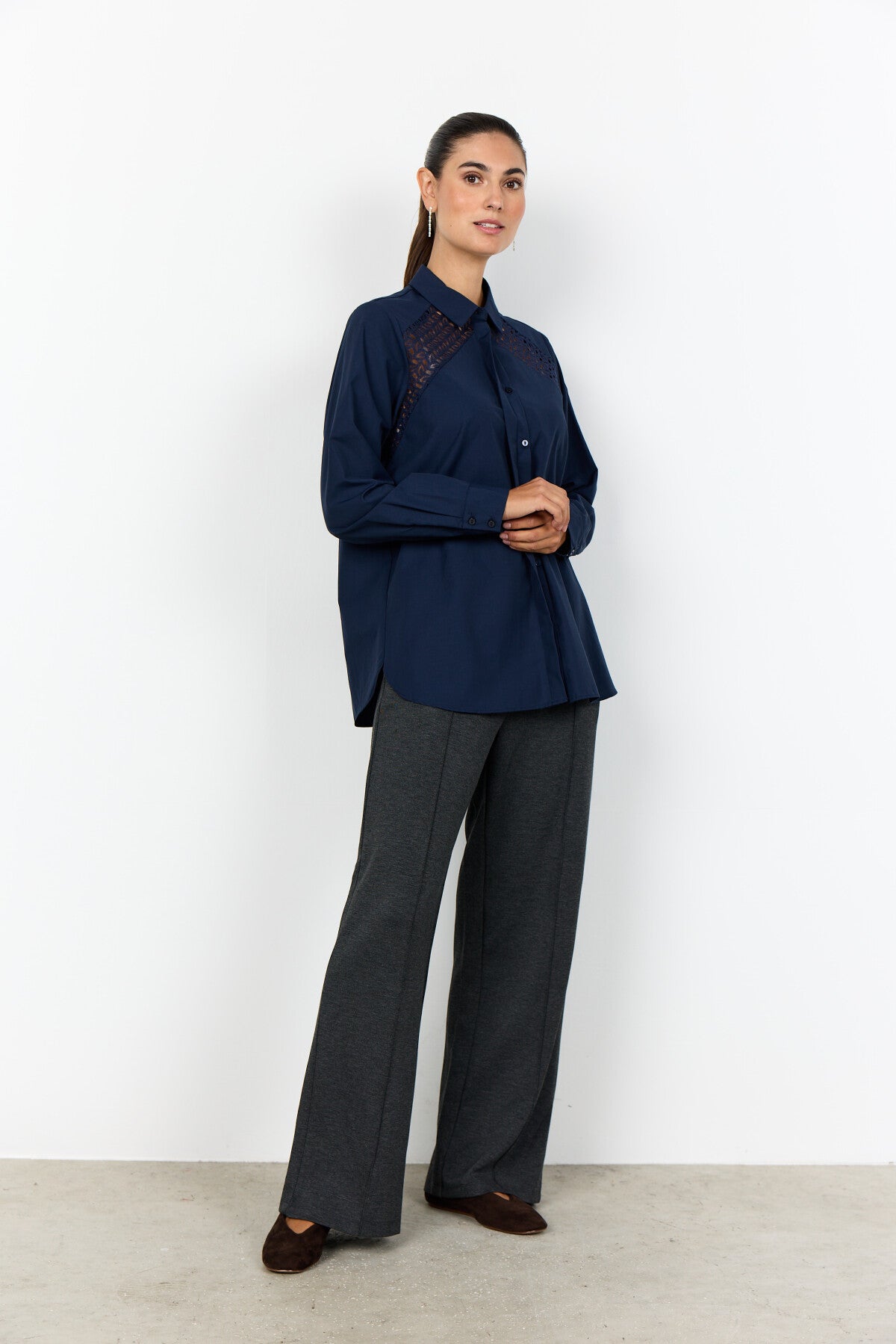 SC-NETTI 113 Skjorta mörkblå