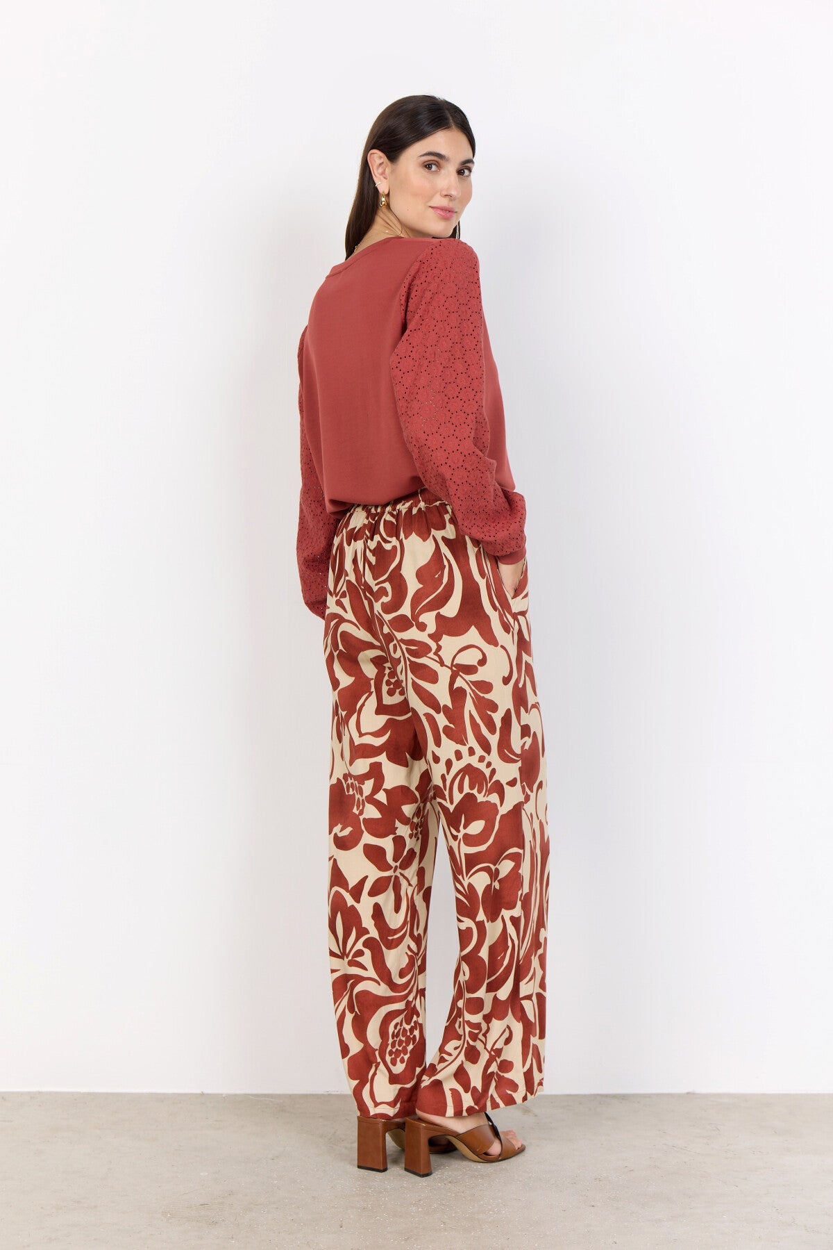 SC-BANU 247 Sweatshirt Roströd