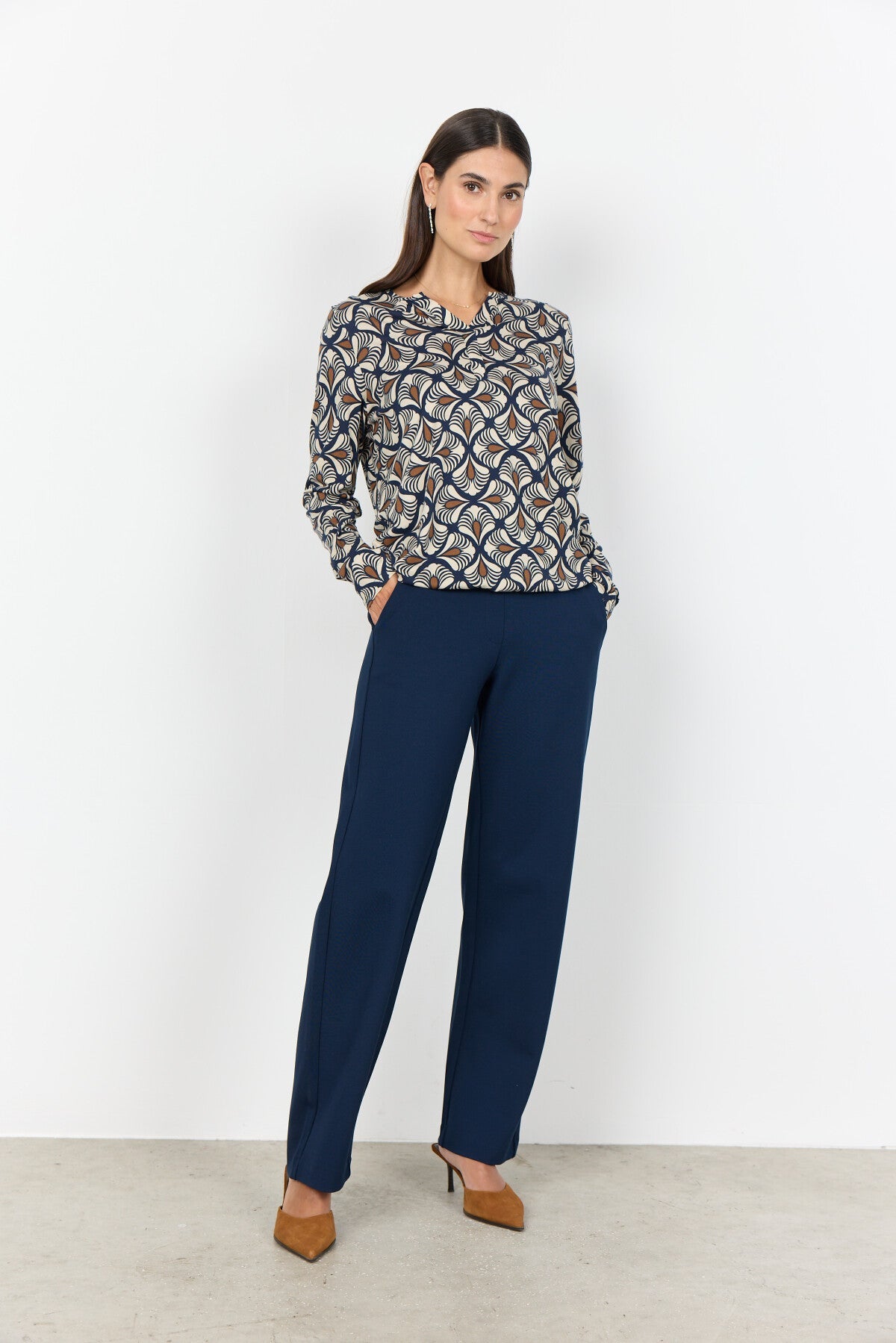 SC-FELICITY AOP 526 Blus mörkblå