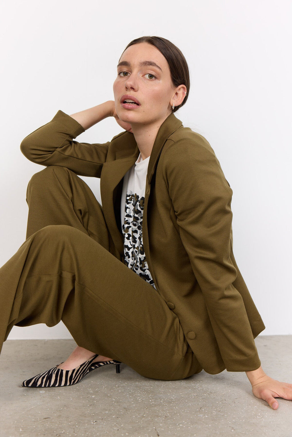 SC-DANIELA 1 Kavaj Oliv